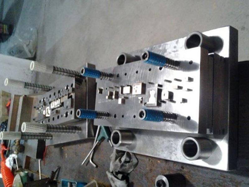 项城模具制造-12